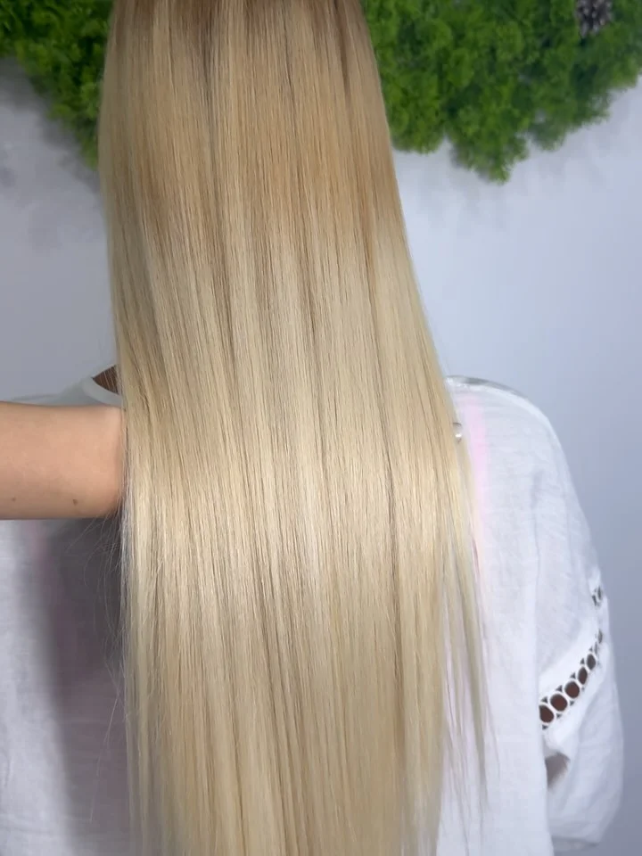 Blond platinat la MAKO